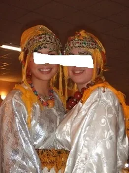 filles amazigh.jpg